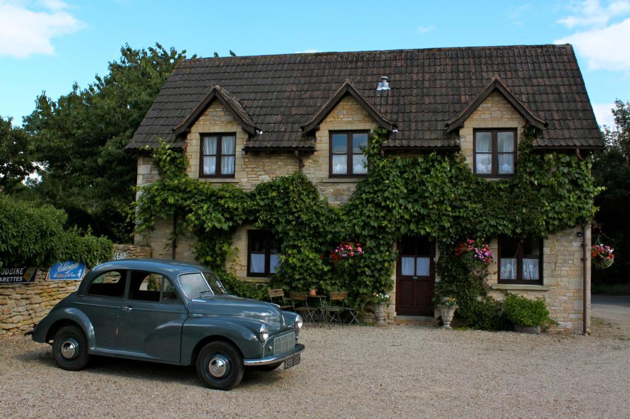 Fosse Farmhouse Holiday Cottages Chippenham  Dış mekan fotoğraf