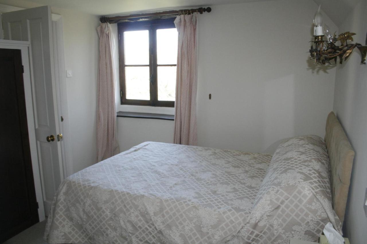 Fosse Farmhouse Holiday Cottages Chippenham  Dış mekan fotoğraf