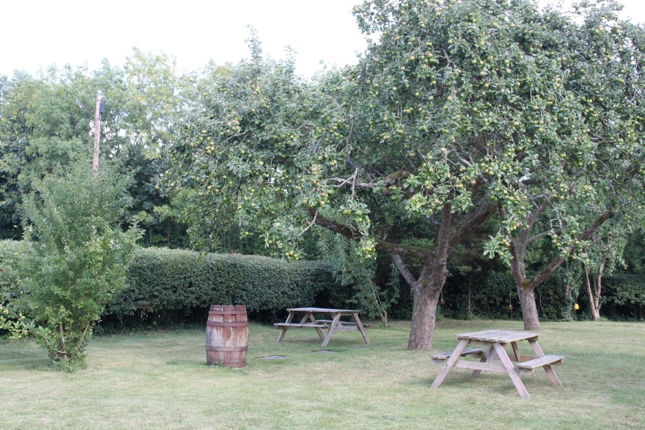 Fosse Farmhouse Holiday Cottages Chippenham  Dış mekan fotoğraf